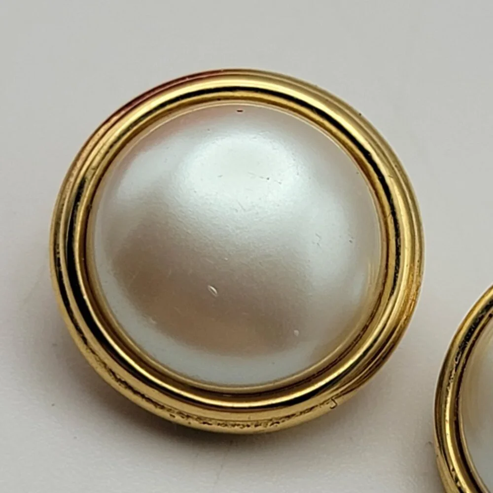Vintage Monet Faux Pearl Clip On Earrings White Gold Tone Round Stud 20mm